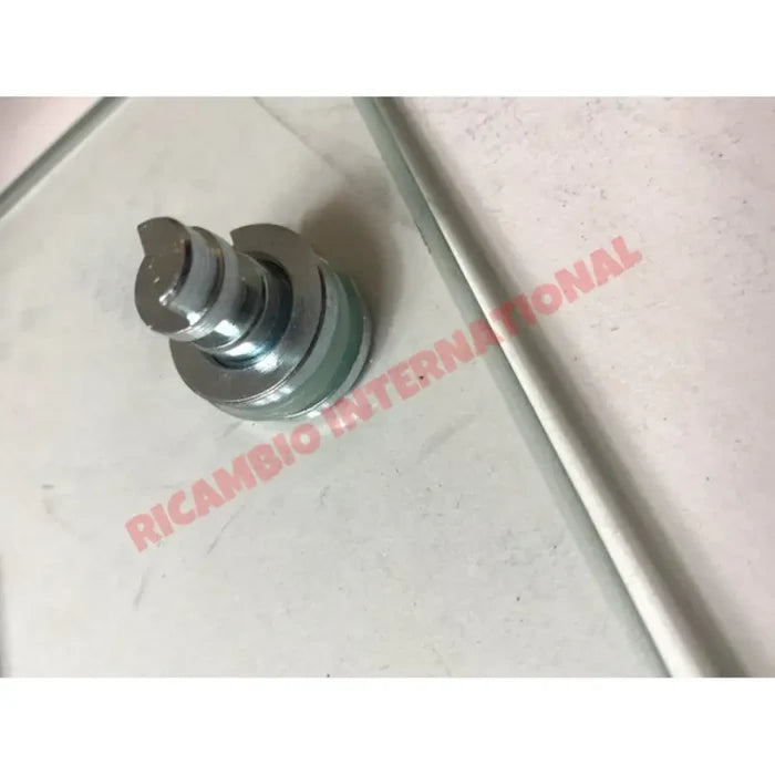 O/S Right Hand Front Quarter Light Glass - Classic Fiat 500 - Glass & Associated Parts