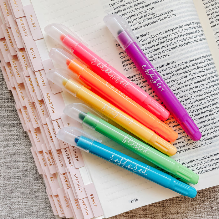 Scented Highlighters Set - 6 gel highlighters in the colors: purple, pink, orange, yellow, green, and blue
