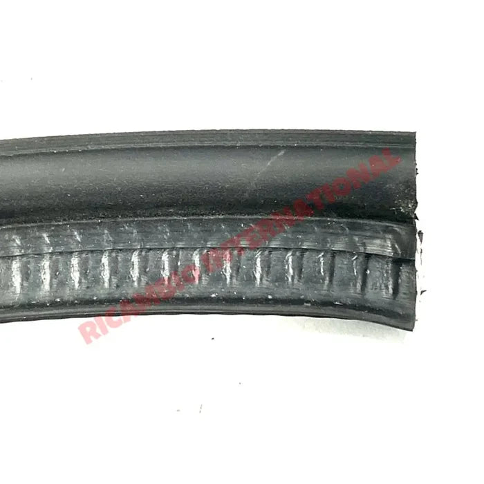 Tailgate Seal (1x metre) - Classic Fiat Lancia Alfa Romeo - Gaskets - Seals - Grommets and Rubber Parts