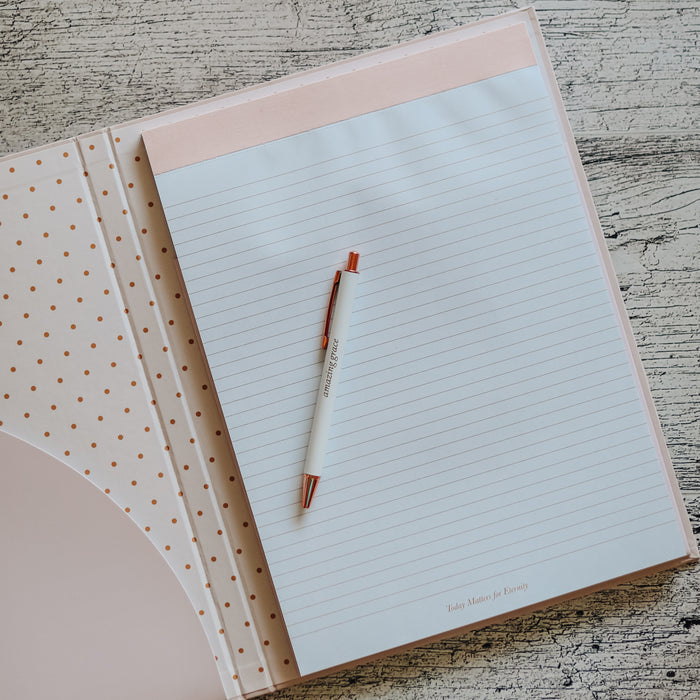 photo of notepad inside pad folio