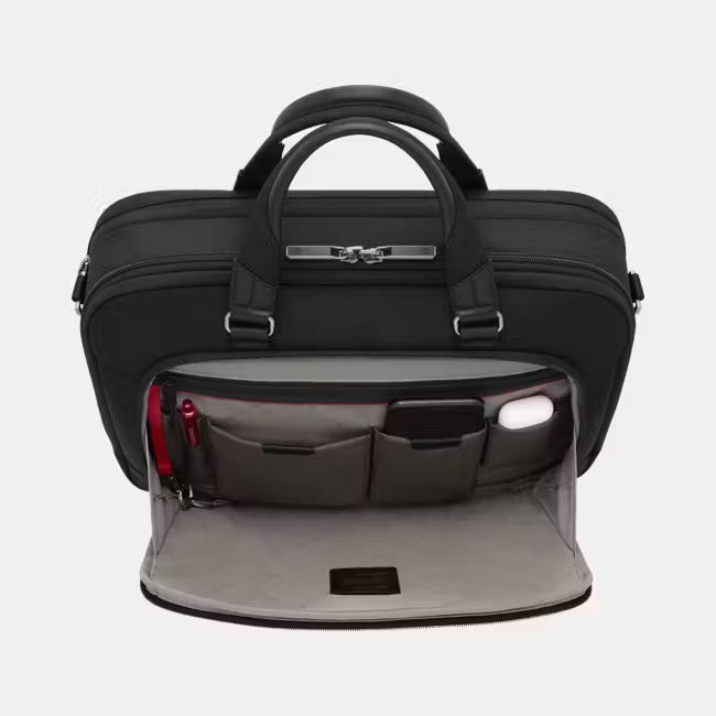 Victorinox Werks Traveler 7.0 Deluxe Briefcase 653648 Black